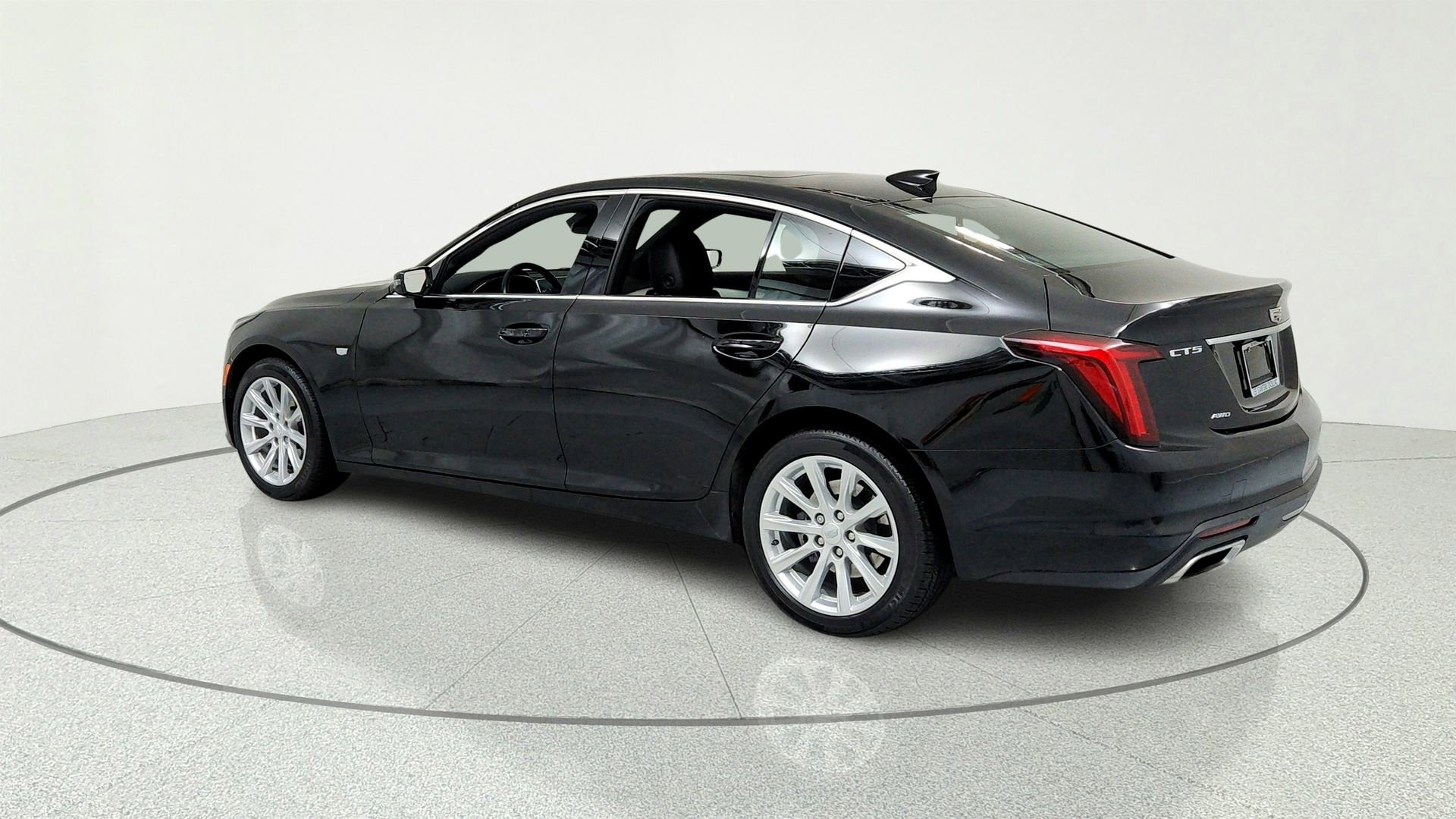 Used 2023 Cadillac CT5 Luxury w/ Sun And Sound Package AWD/4WD image 3