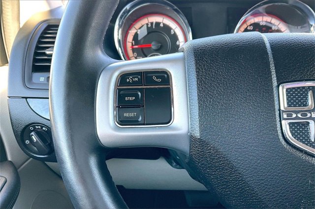 Used 2017 Dodge Grand Caravan SE w/ Power Window Group image 20