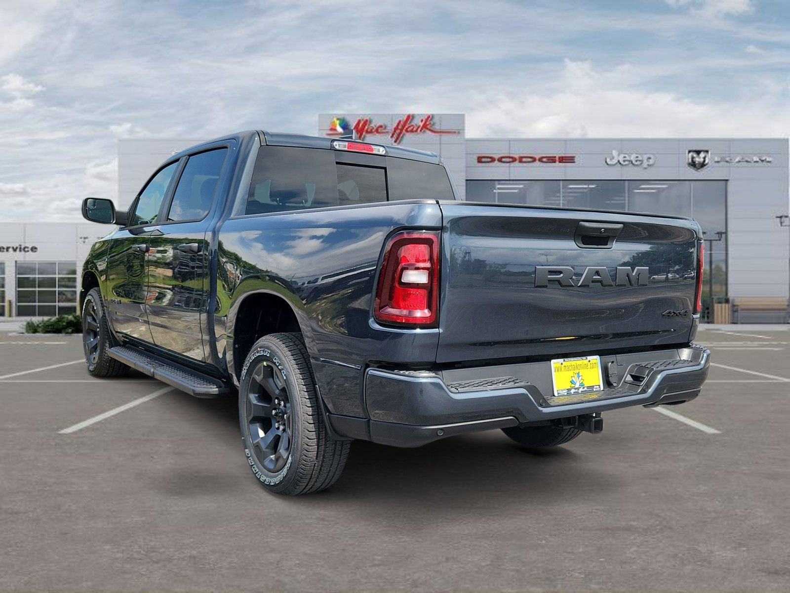 New 2026 RAM 1500 Express AWD/4WD image 3