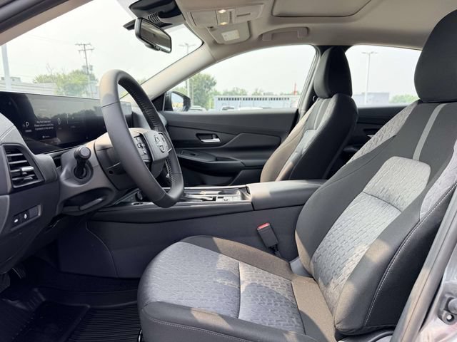 New 2026 Nissan Sentra SV w/ SV Convenience Package FWD image 16