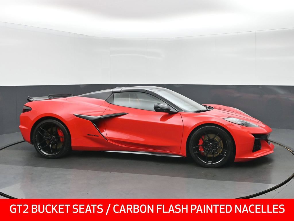 Used 2025 Chevrolet Corvette Z06 RWD image 2