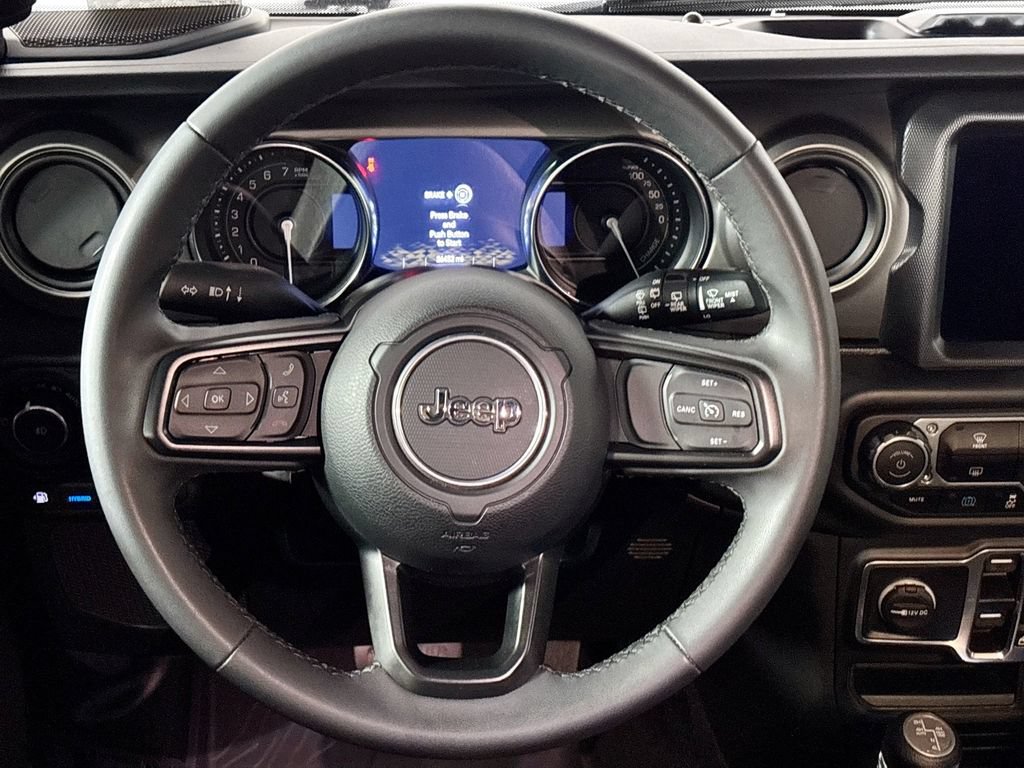 Used 2023 Jeep Wrangler Unlimited AWD/4WD image 13