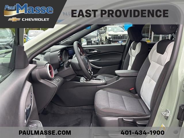 Used 2024 Chevrolet Trax RS w/ Driver Confidence Package FWD image 16
