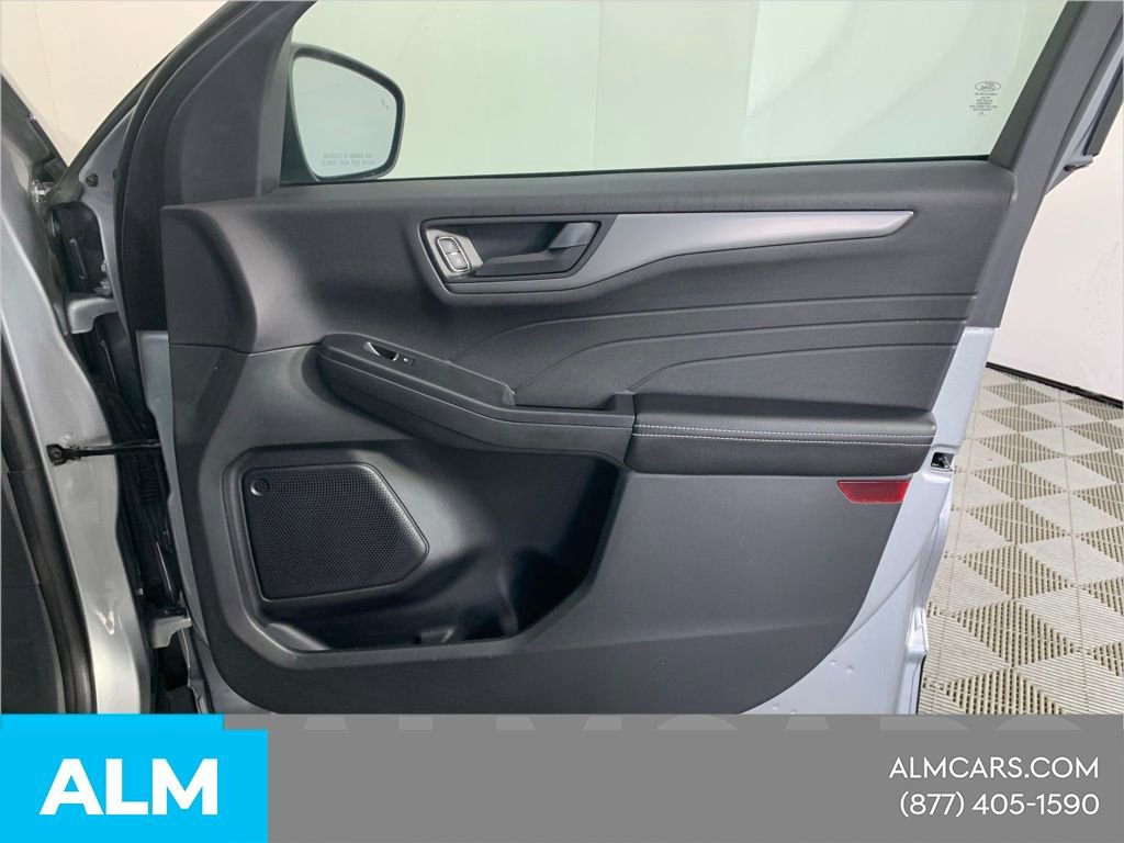 Used 2023 Ford Escape Active AWD/4WD image 37