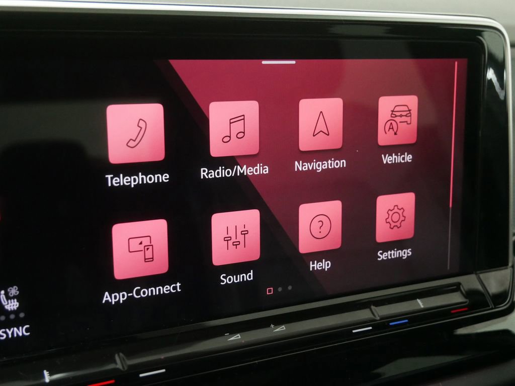 Used 2024 Volkswagen Atlas Cross Sport SEL R-Line image 30