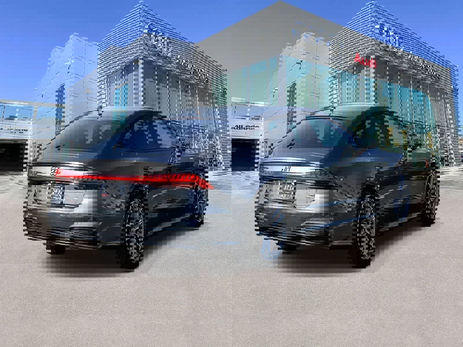 Used 2023 Audi A7 3.0T Prestige w/ Luxury Package image 4