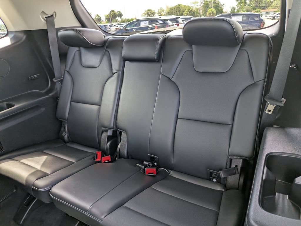 Certified 2024 Kia Telluride S FWD image 19