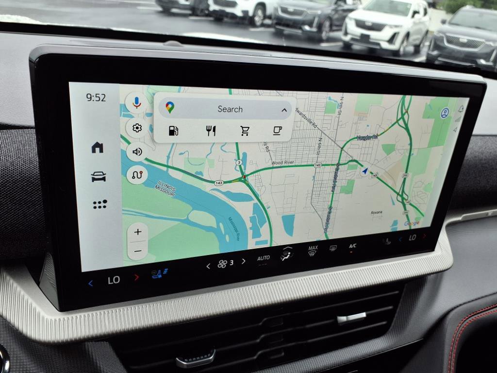 Used 2025 Ford Explorer ST image 4