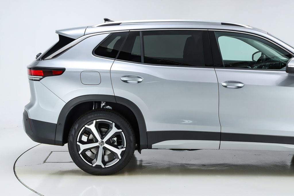 New 2026 Volkswagen Tiguan SE image 50