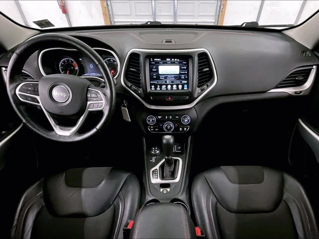 Used 2017 Jeep Cherokee Trailhawk w/ Cold Weather Group AWD/4WD image 14