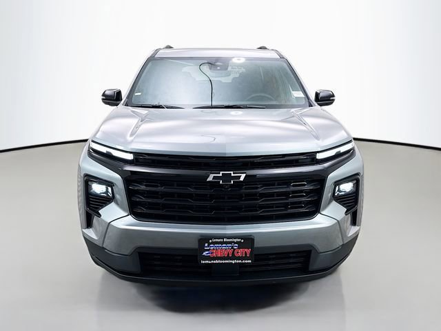 New 2026 Chevrolet Traverse LT w/ Midnight/Sport Edition FWD image 2