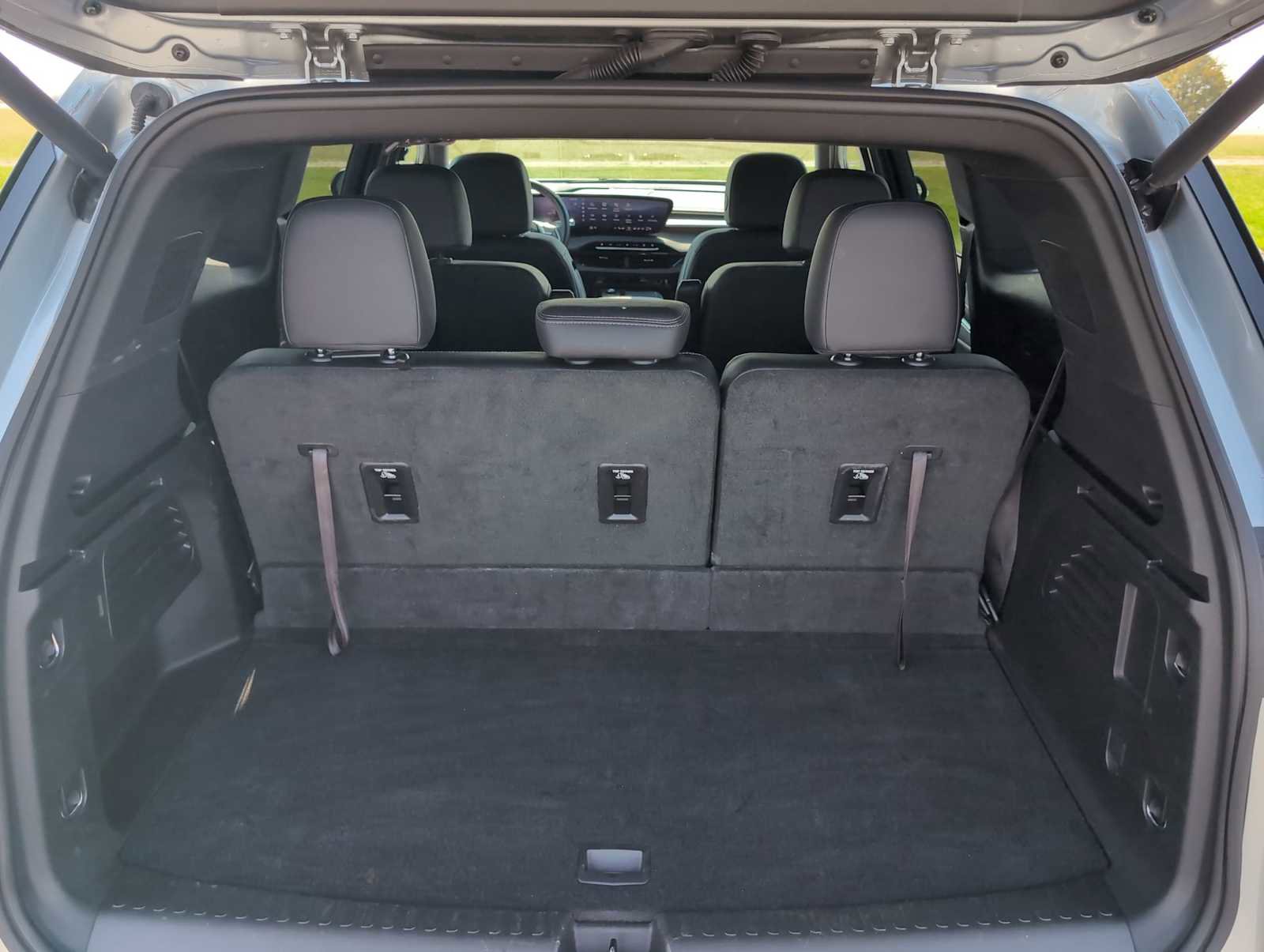 Used 2025 Buick Enclave Preferred image 26