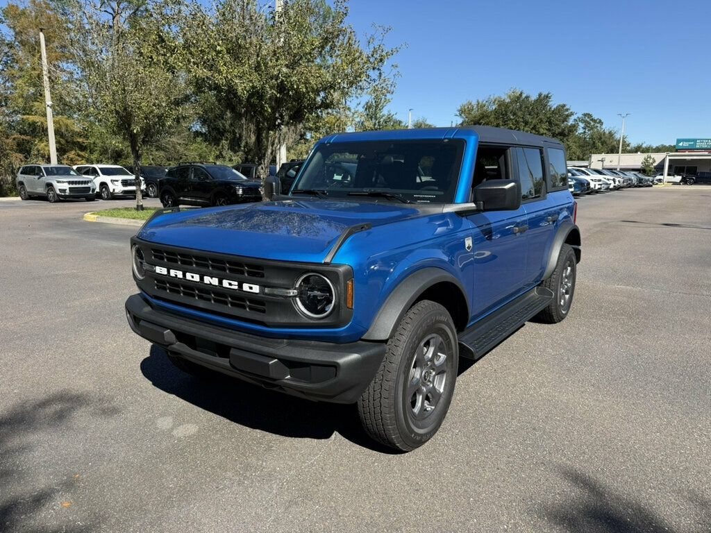 Used 2025 Ford Bronco Big Bend AWD/4WD image 1