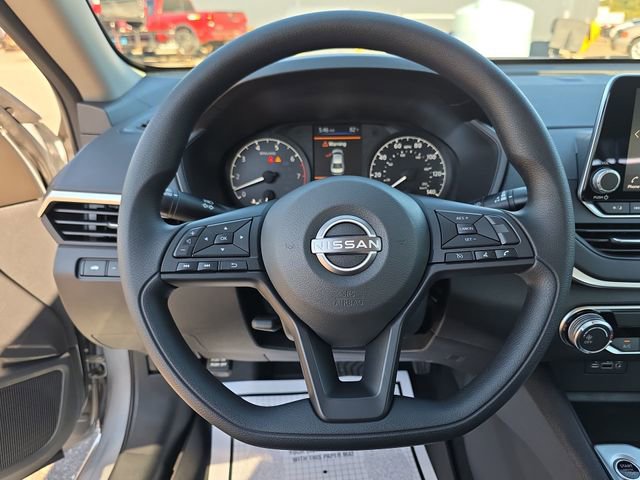 Certified 2025 Nissan Altima 2.5 S FWD image 14