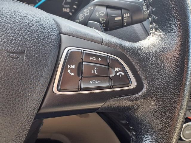 Used 2017 Ford Escape Titanium image 15