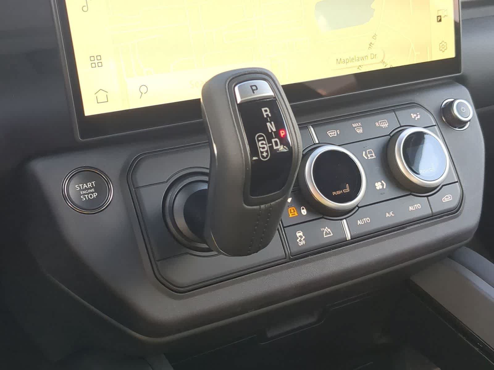 New 2026 Land Rover Defender 110 S AWD/4WD image 31
