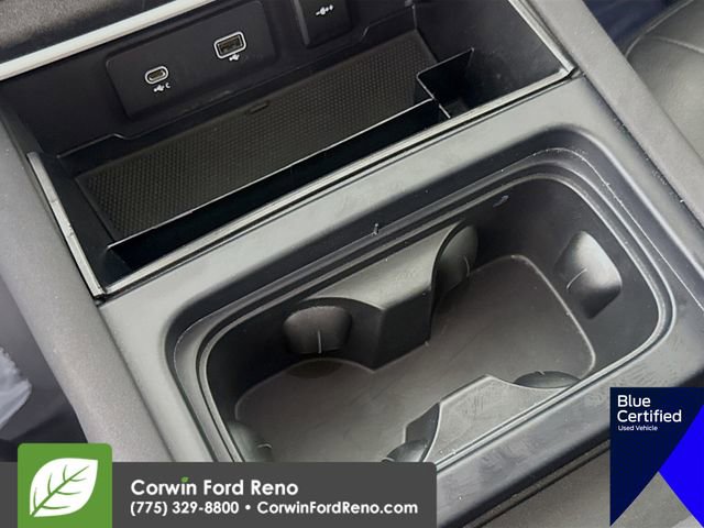 Used 2023 Land Rover Defender 110 SE image 18