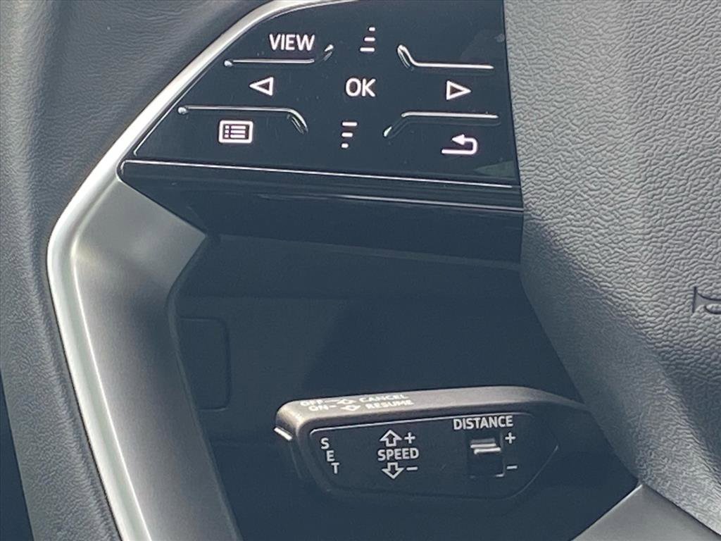 Used 2023 Audi Q4 e-tron Premium Plus w/ Premium Plus image 7