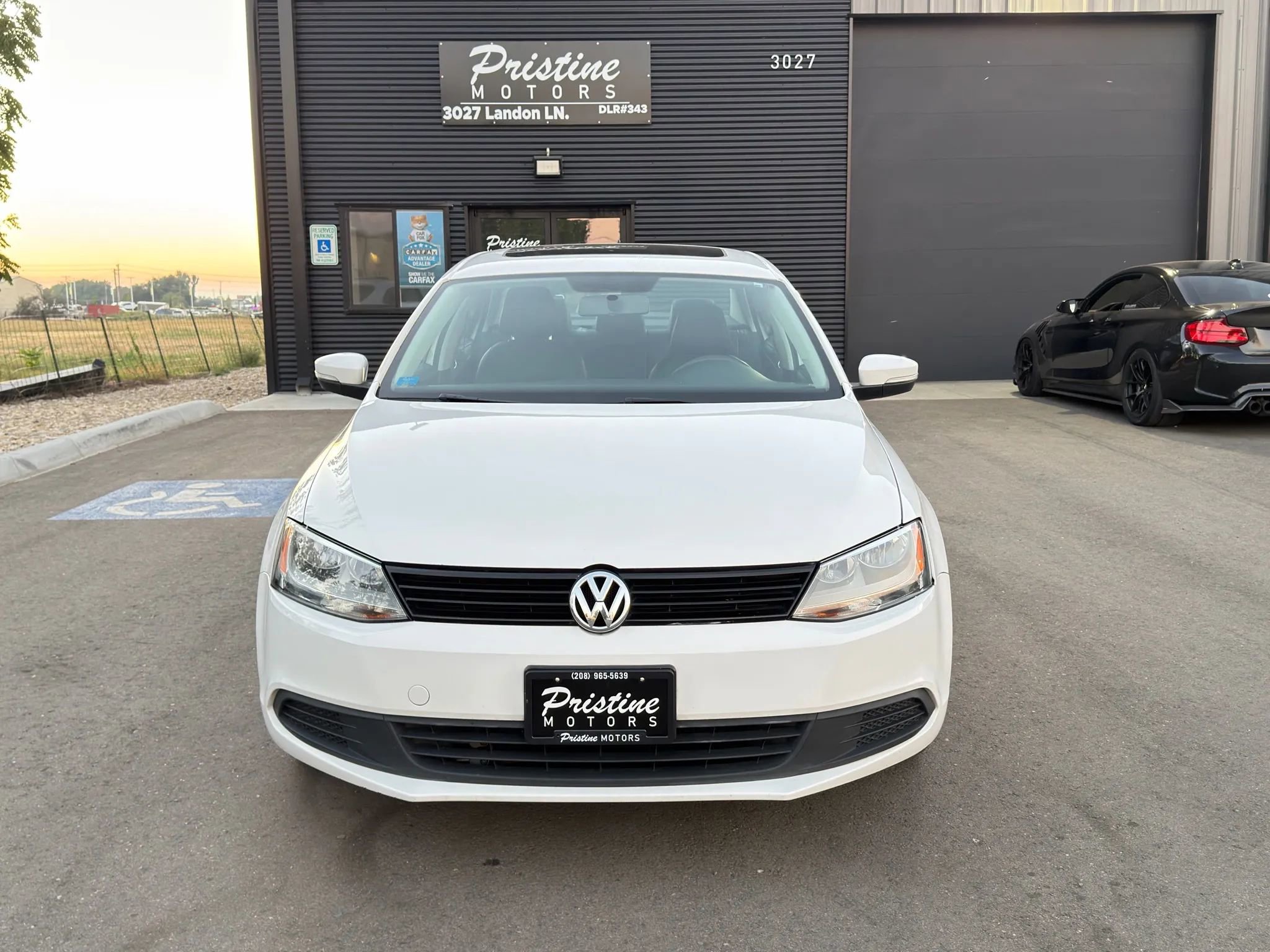 Used 2011 Volkswagen Jetta SE image 3
