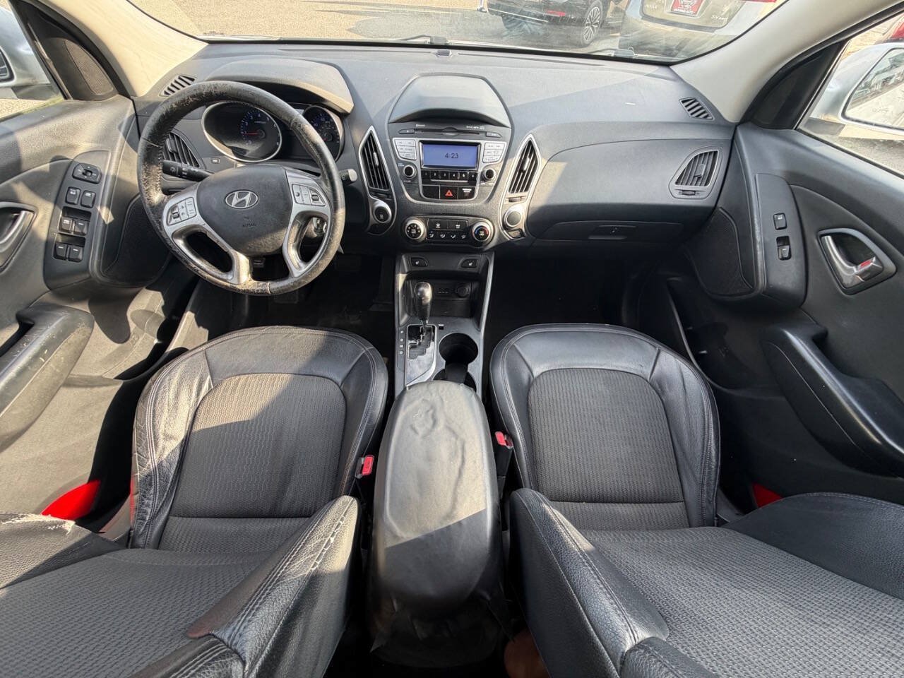 Used 2011 Hyundai Tucson GLS AWD/4WD image 33