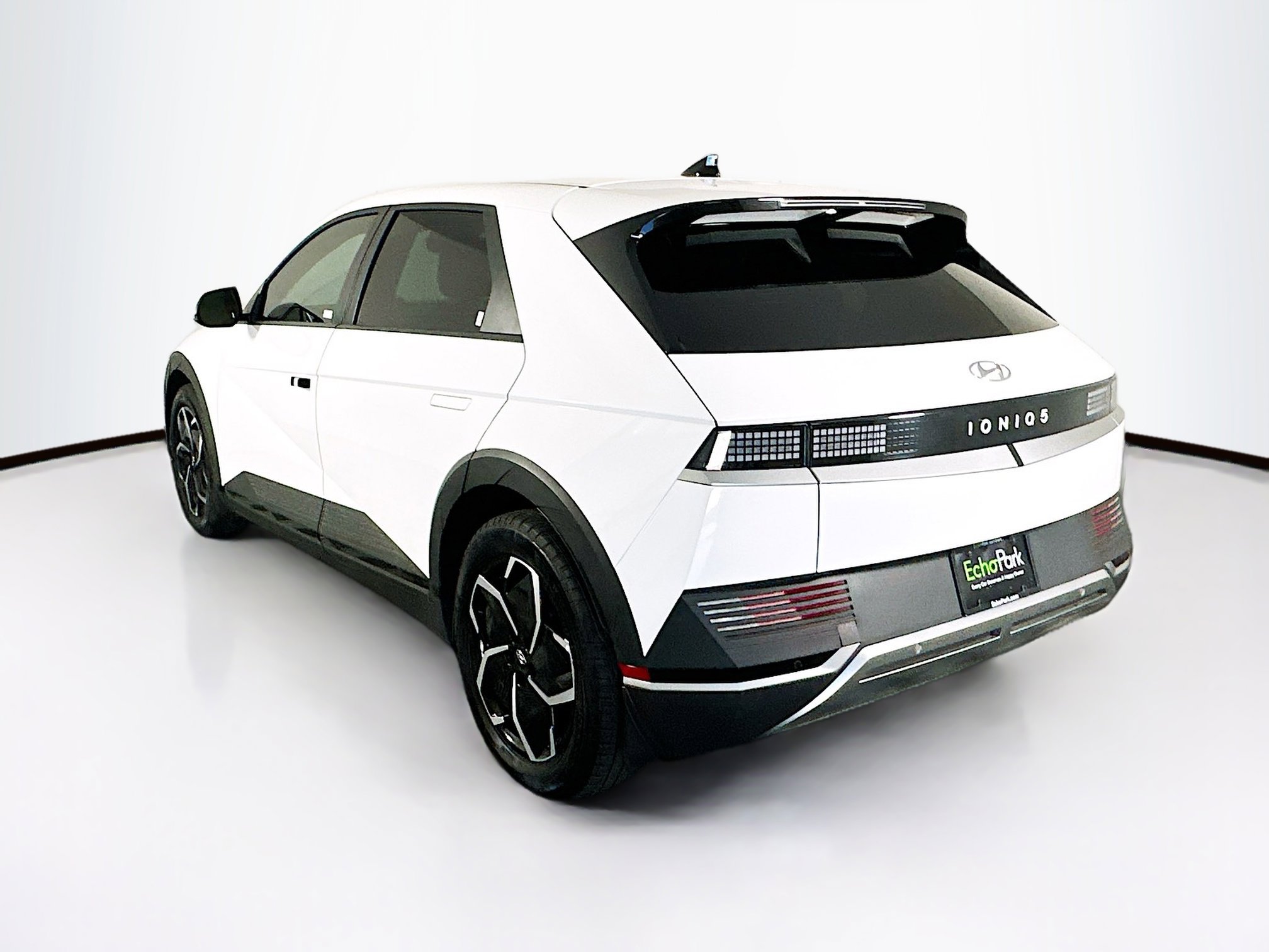 Used 2024 Hyundai Ioniq 5 SEL image 5