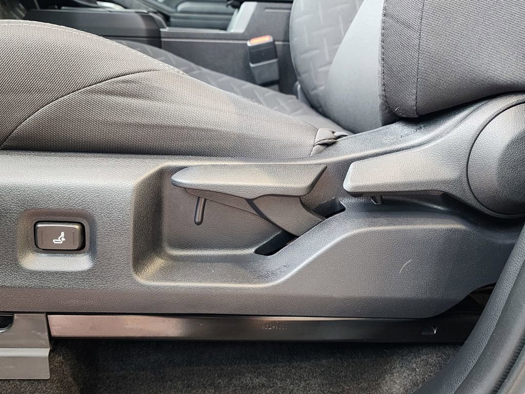 Used 2026 Toyota Tacoma SR image 17