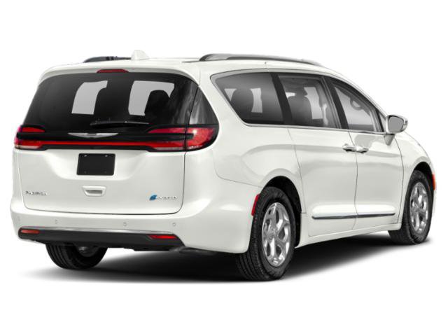 Certified 2022 Chrysler Pacifica Limited w/ Uconnect Theater Family Group FWD image 2