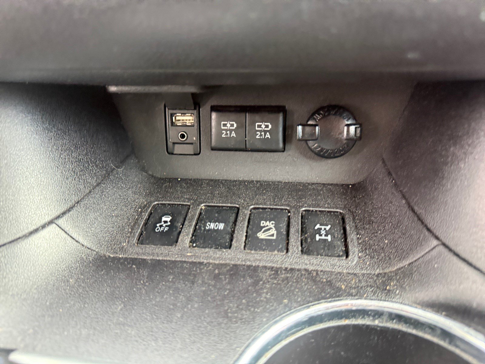 Certified 2018 Toyota Highlander Limited AWD/4WD image 29