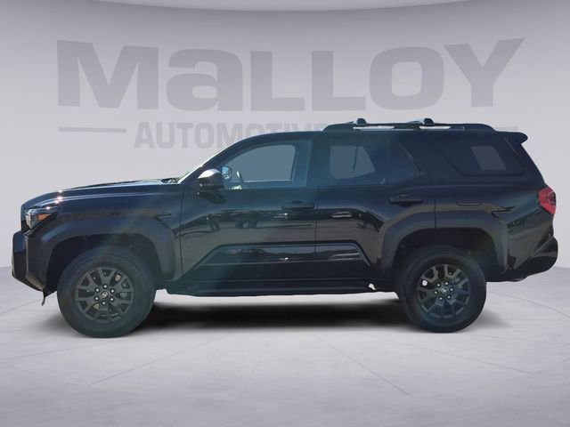 Used 2025 Toyota 4Runner SR5 AWD/4WD image 2