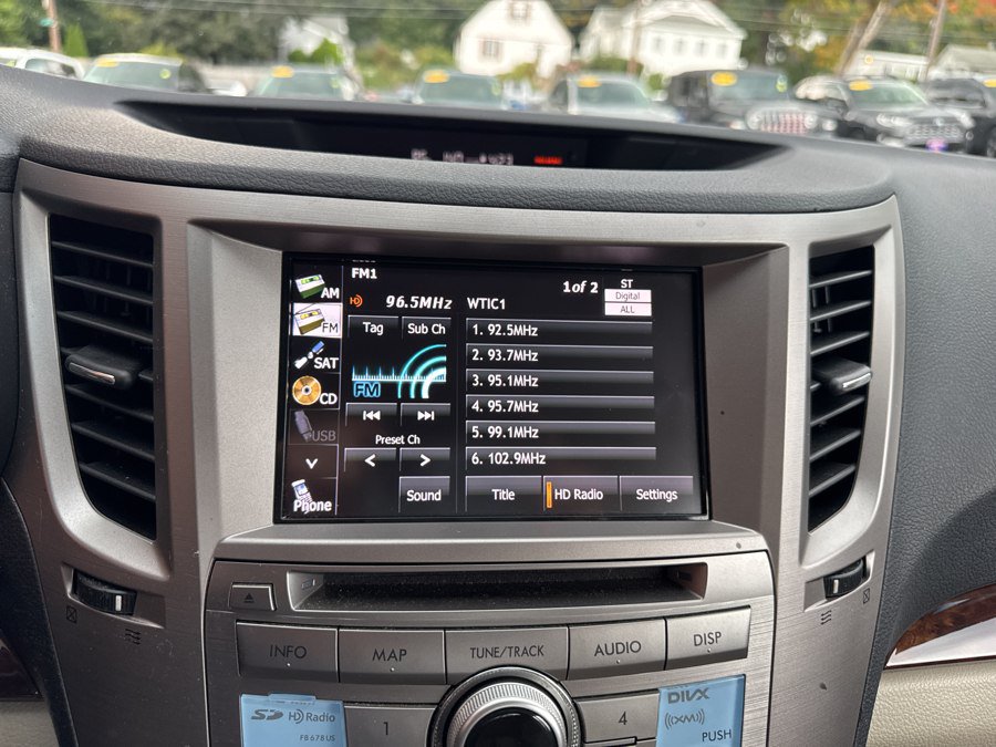 Used 2013 Subaru Legacy 2.5i Limited AWD/4WD image 22