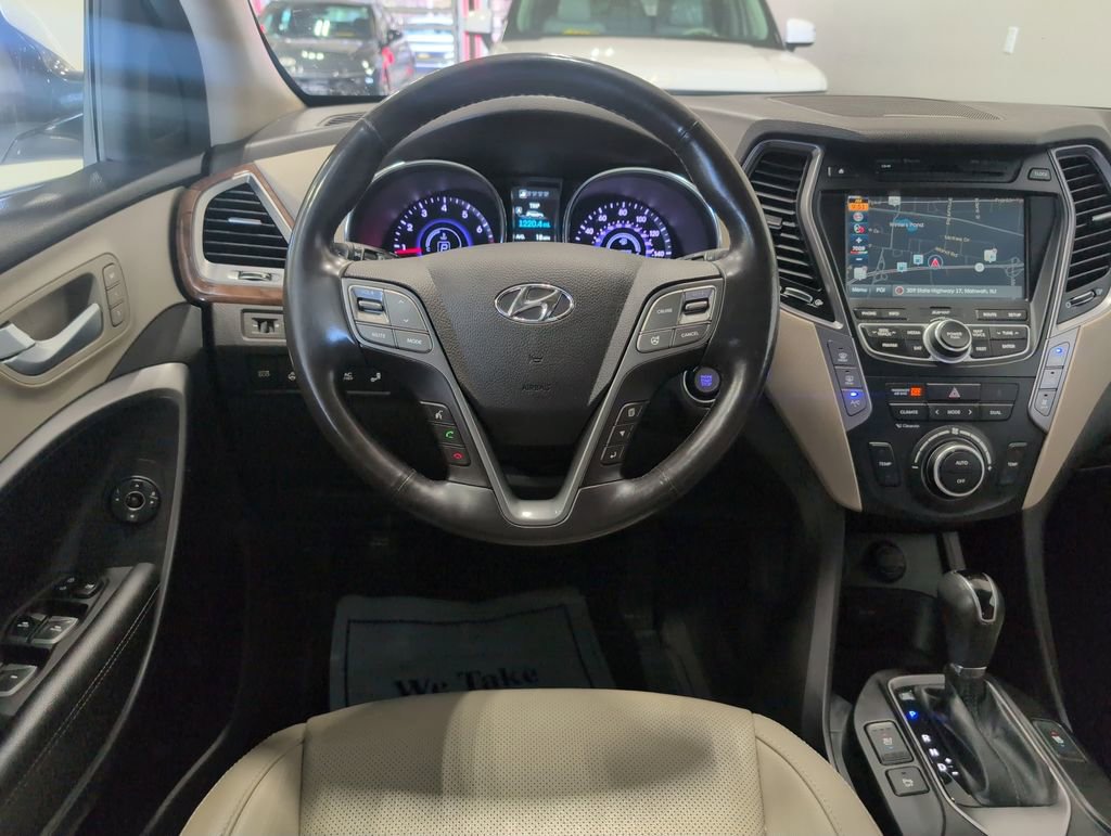 Used 2015 Hyundai Santa Fe GLS w/ Option Group 03 AWD/4WD image 14