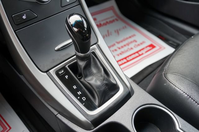 Used 2016 Hyundai Elantra Limited FWD image 16