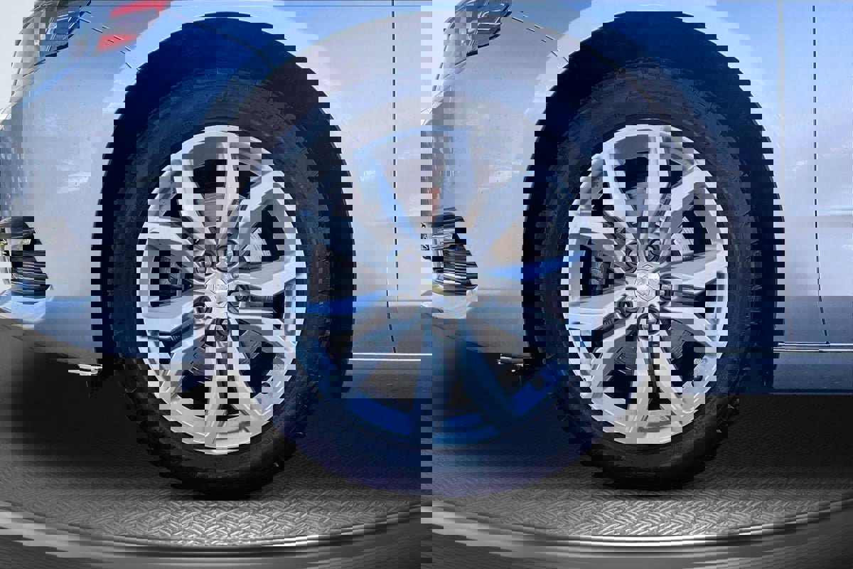 Used 2020 Chevrolet Impala LT image 9