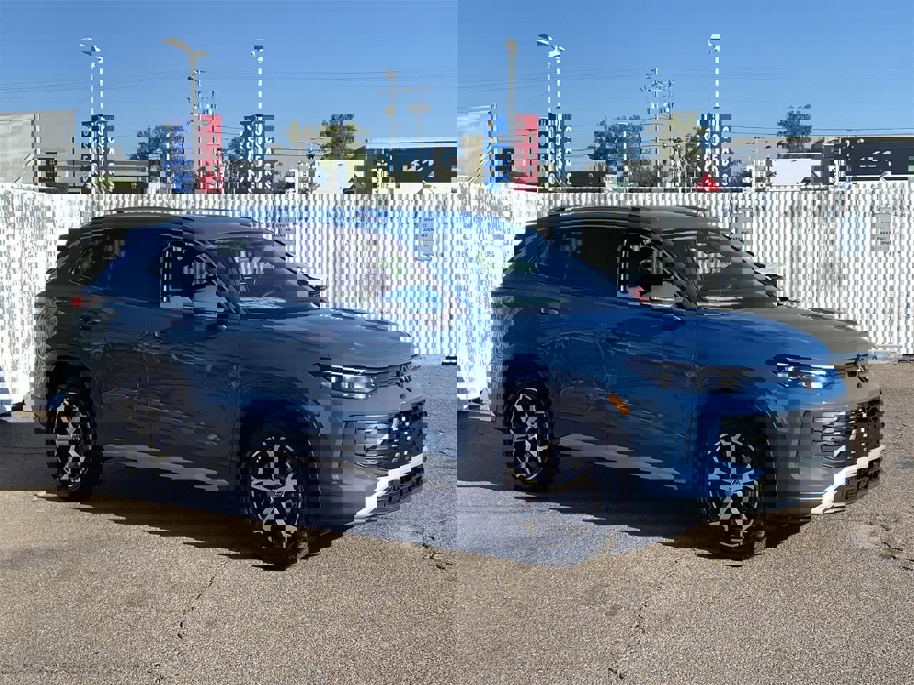 New 2026 Volkswagen Tiguan SE image 2