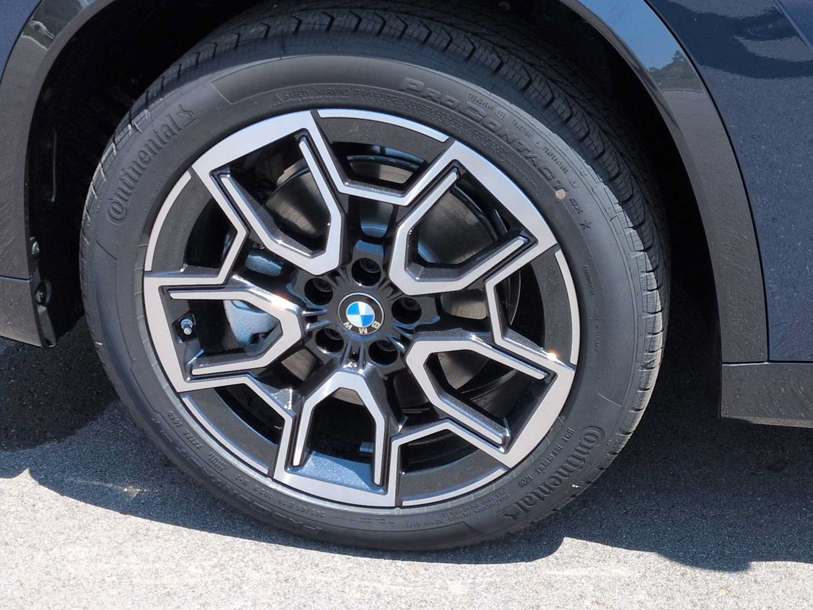 New 2026 BMW X1 xDrive28i w/ Technology Package AWD/4WD image 13