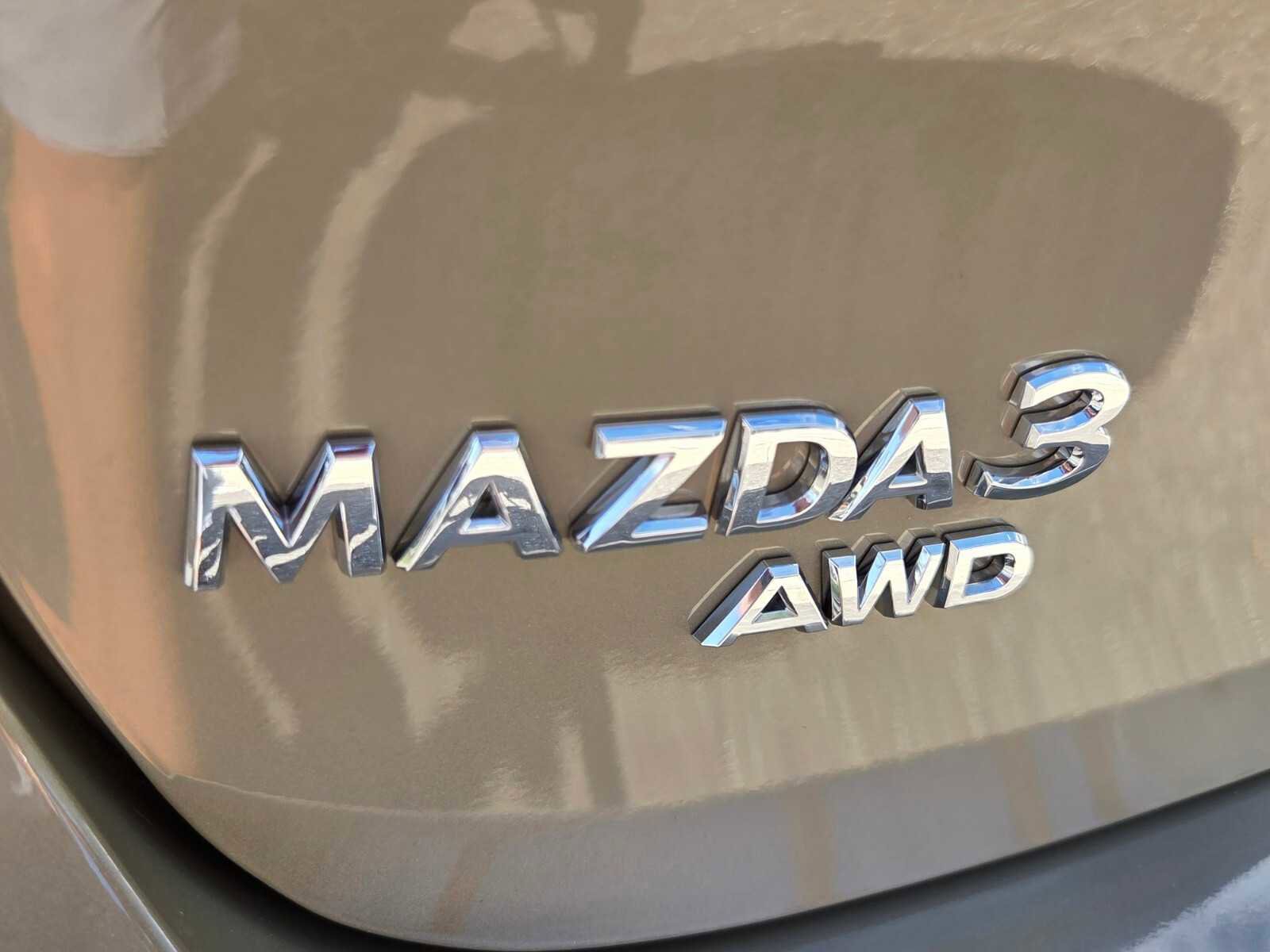 Certified 2025 MAZDA MAZDA3 Carbon AWD/4WD image 16