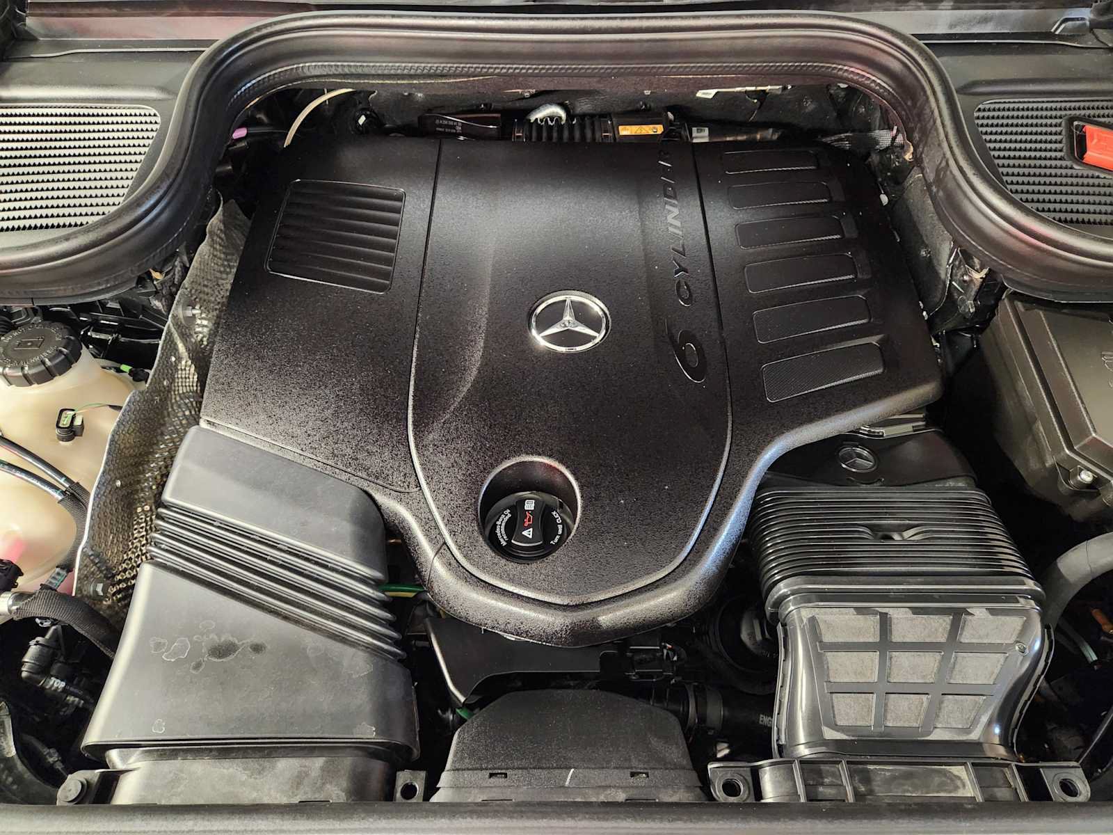 Used 2026 Mercedes-Benz GLS 450 4MATIC image 33
