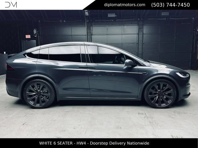 Used 2025 Tesla Model X AWD/4WD image 7