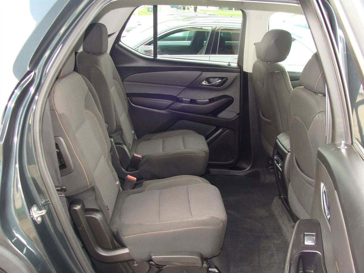 Used 2020 Chevrolet Traverse LT AWD/4WD image 12