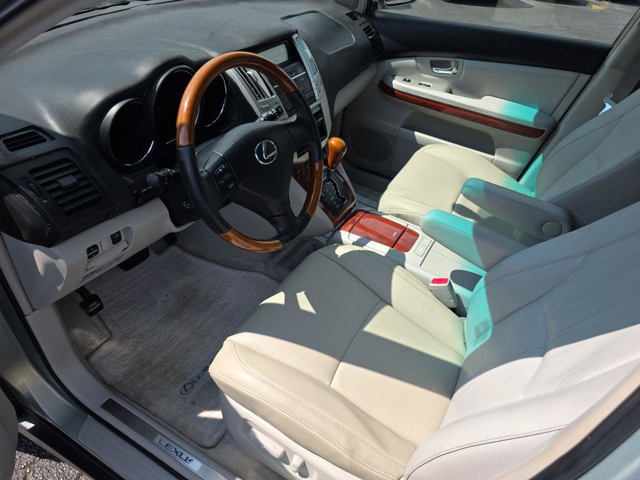 Used 2004 Lexus RX 330 AWD image 4