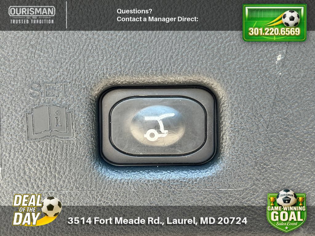 Used 2023 Lincoln Nautilus AWD w/ Premium Package image 21
