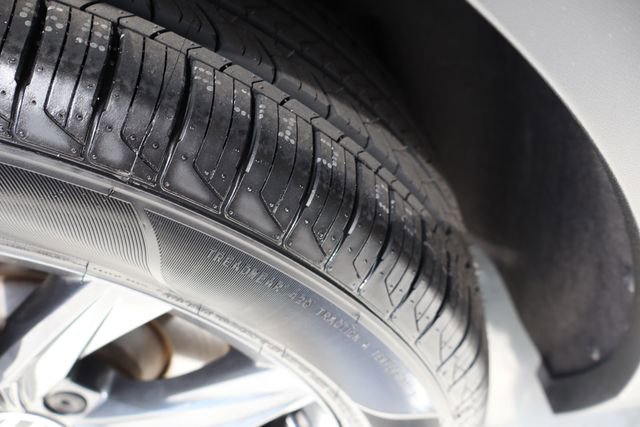 Used 2022 Volkswagen Tiguan SE image 44