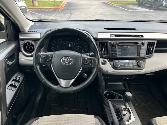 Used 2018 Toyota RAV4 XLE AWD/4WD image 13