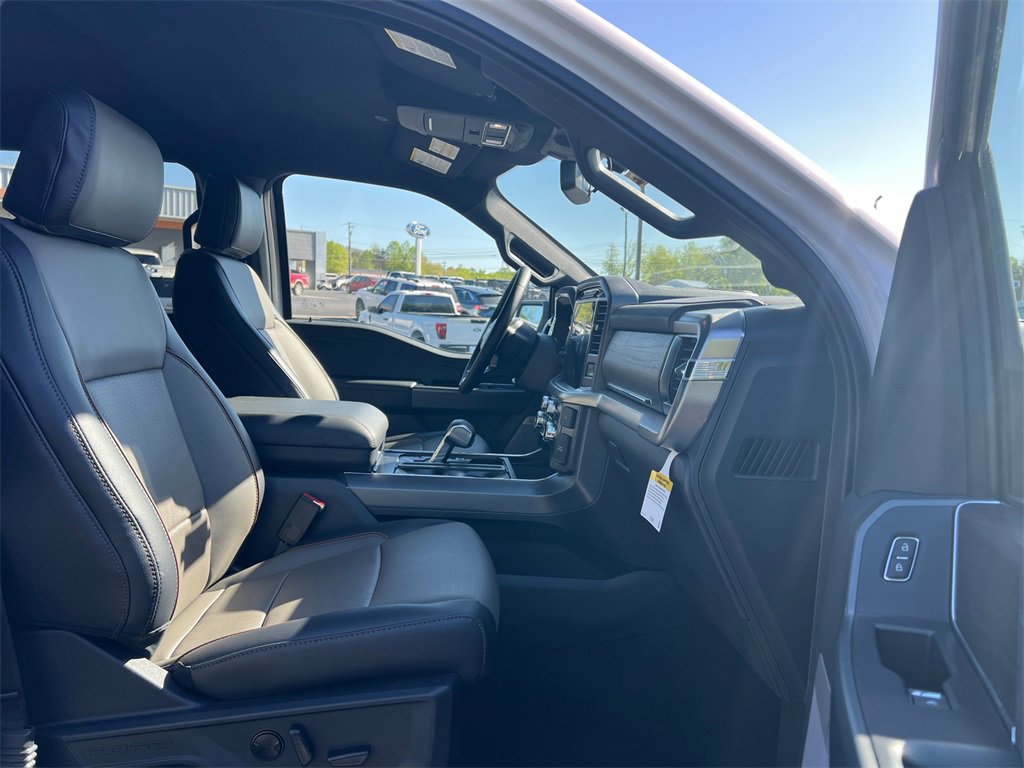 New 2025 Ford F150 Lariat w/ Equipment Group 501A Mid image 13