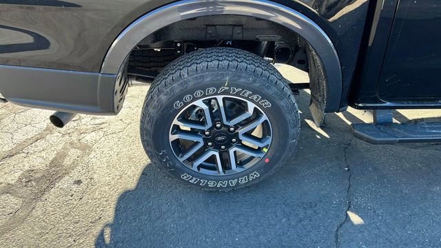 Used 2024 Ford Ranger Lariat w/ FX4 Off-Road Package AWD/4WD image 12