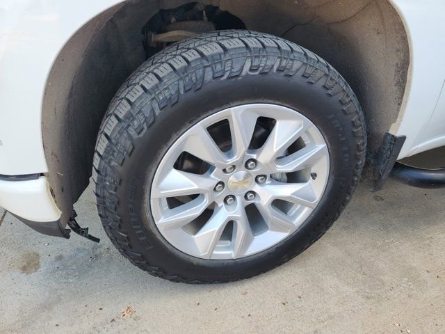 Used 2022 Chevrolet Silverado 1500 Custom image 8