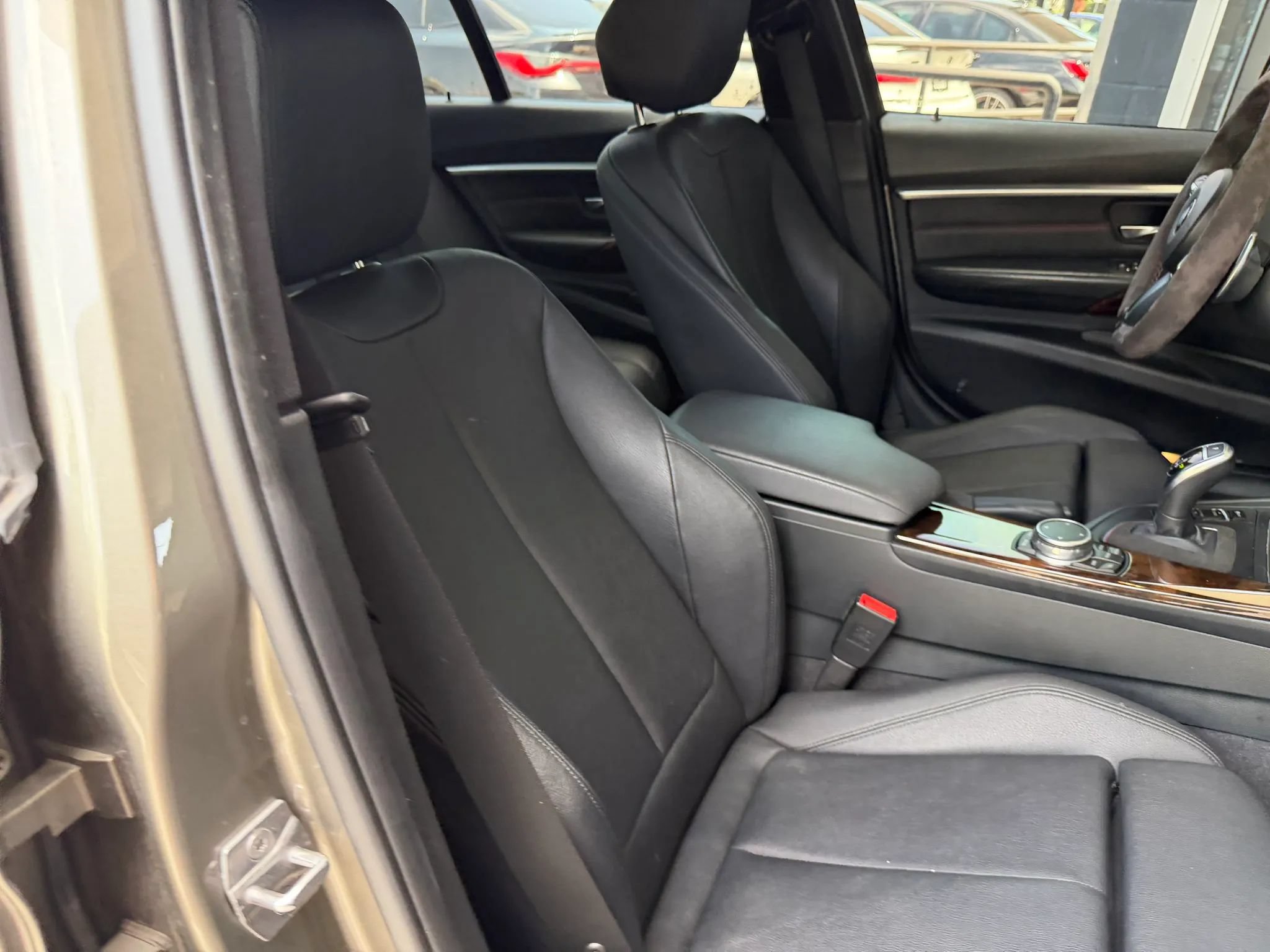 Used 2016 BMW 340i xDrive Sedan AWD/4WD image 17