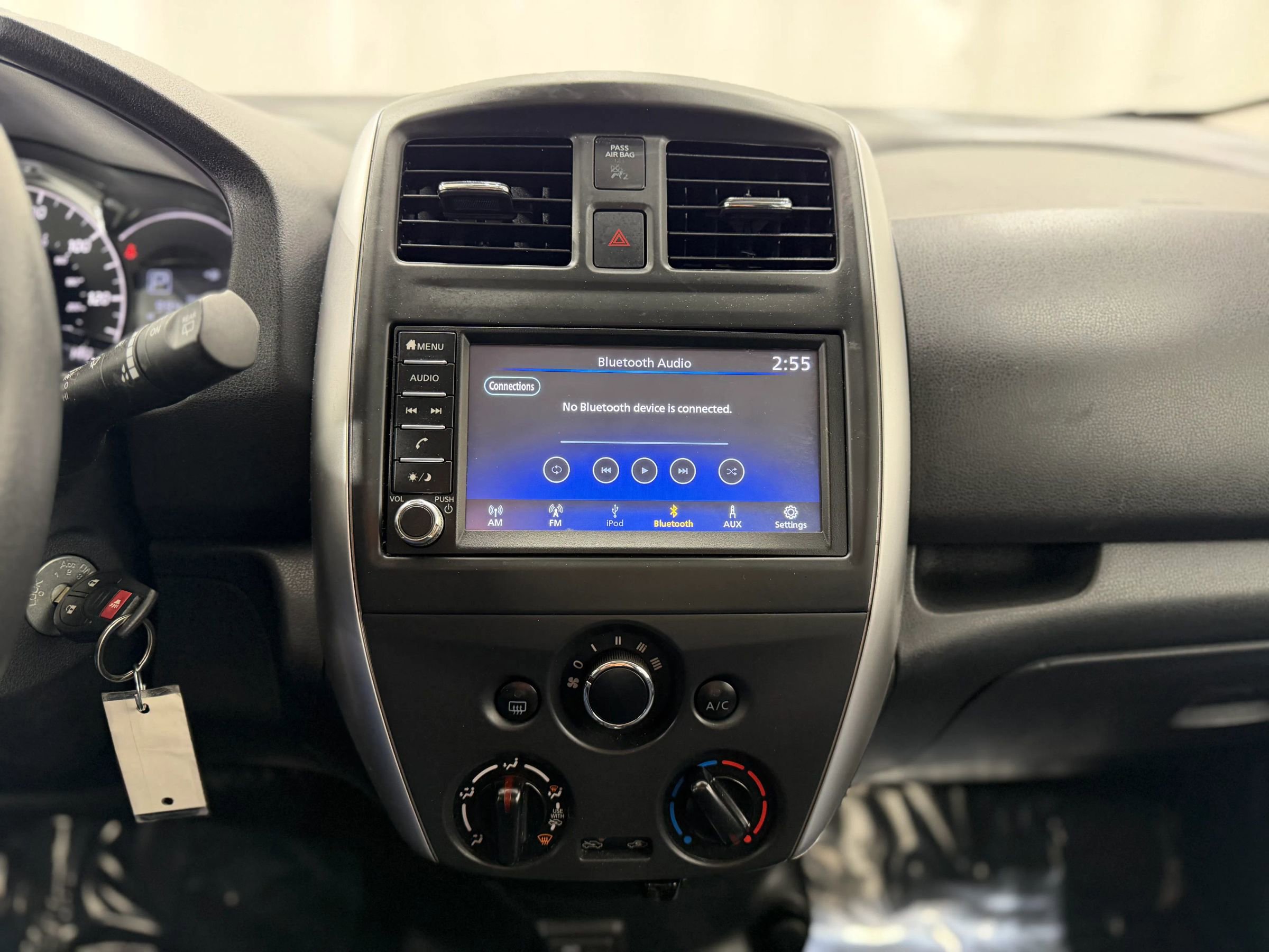 Used 2019 Nissan Versa Note S image 16
