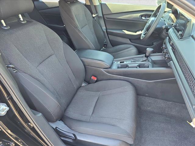 Used 2023 Honda Accord EX image 10