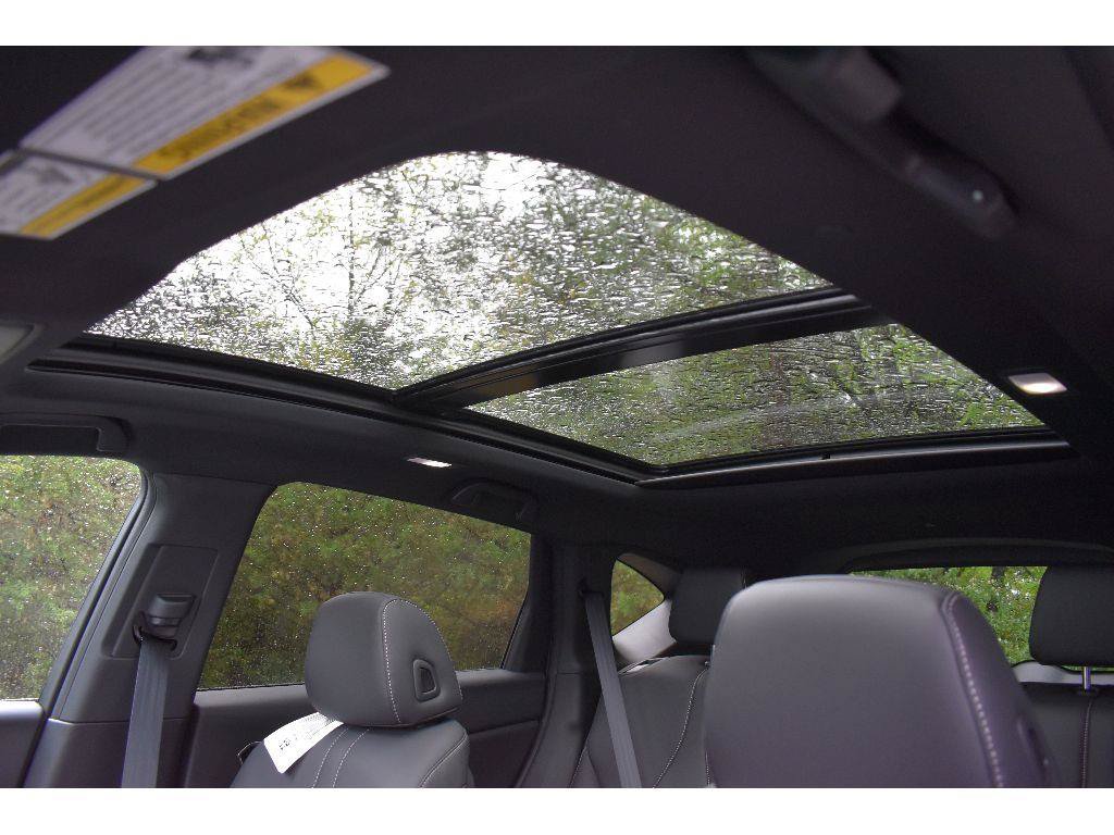 New 2026 Acura RDX SH-AWD image 22